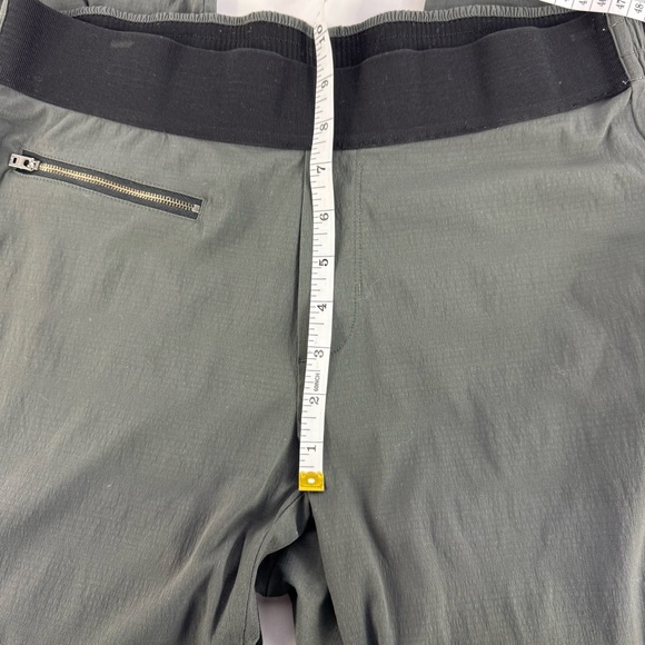Athleta Trekkie North Joggers Gray and Black with zippers at ankles women’s 8 - Picture 12 of 14